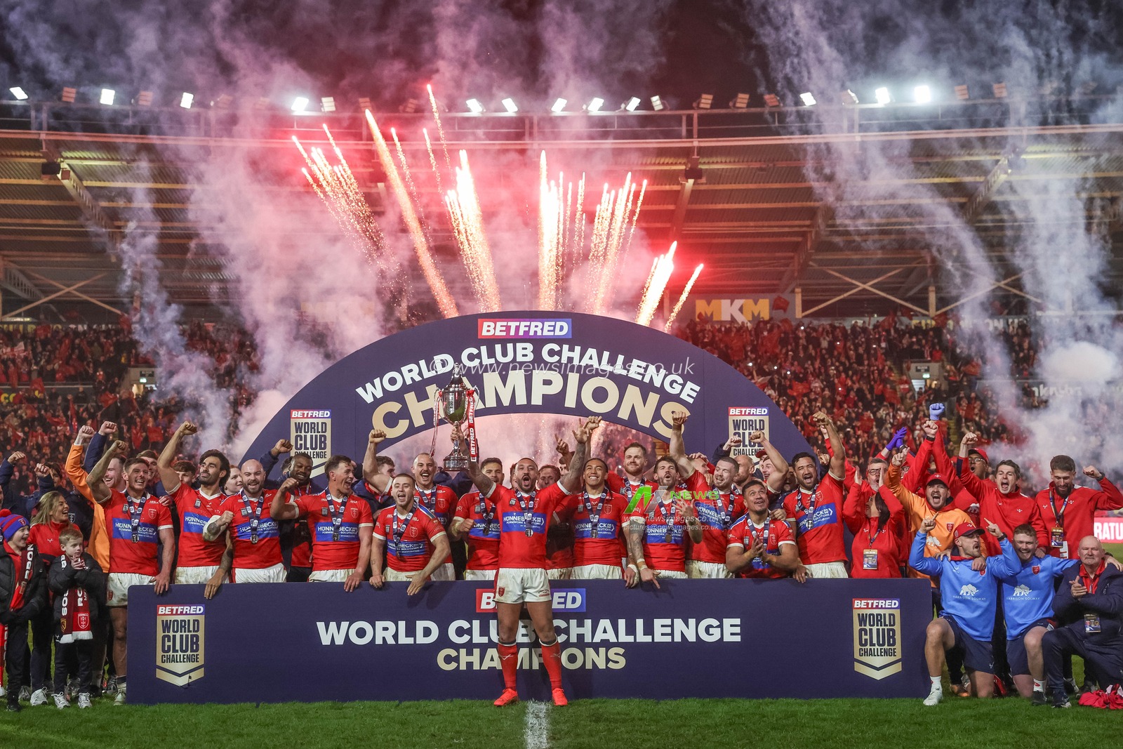 Elliot Minchella of Hull KR lifts the World Club Challenge 2026 trophy as Hull KR win during the World Club Challenge 2026 match Hull KR vs Brisbane Broncos at MKM Stadium, Hull, United Kingdom on 19 February 2026

(Photo by Mark Cosgrove/News Images)