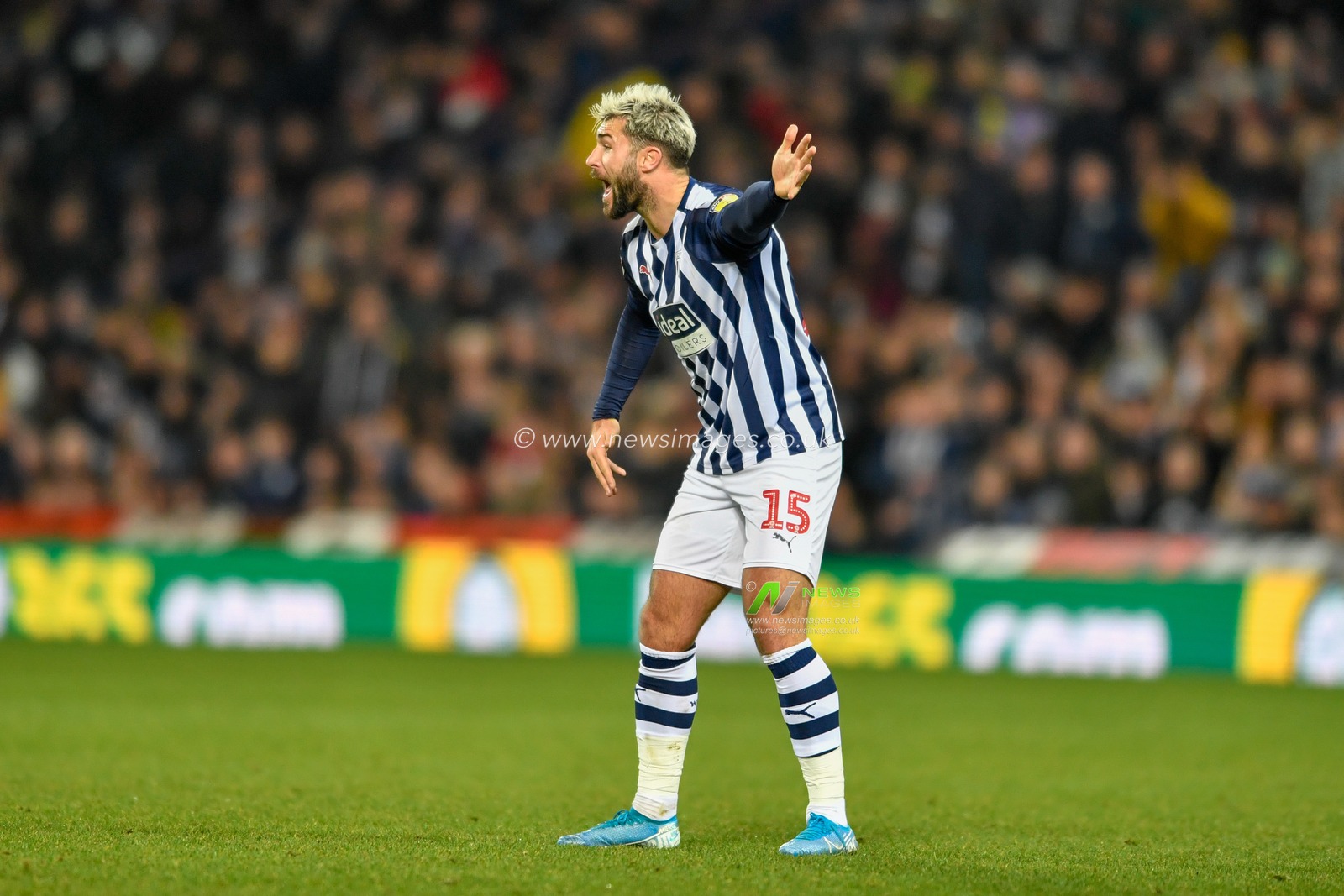 29th December 2019, The Hawthorns, West Bromwich, England; Sky Bet Championship, West Bromwich Albion v Middlesbrough : Charlie Austin (15) of West Bromwich Albion shouts at the referee after a decision goes against him

Credit: Simon Whitehead/News Images