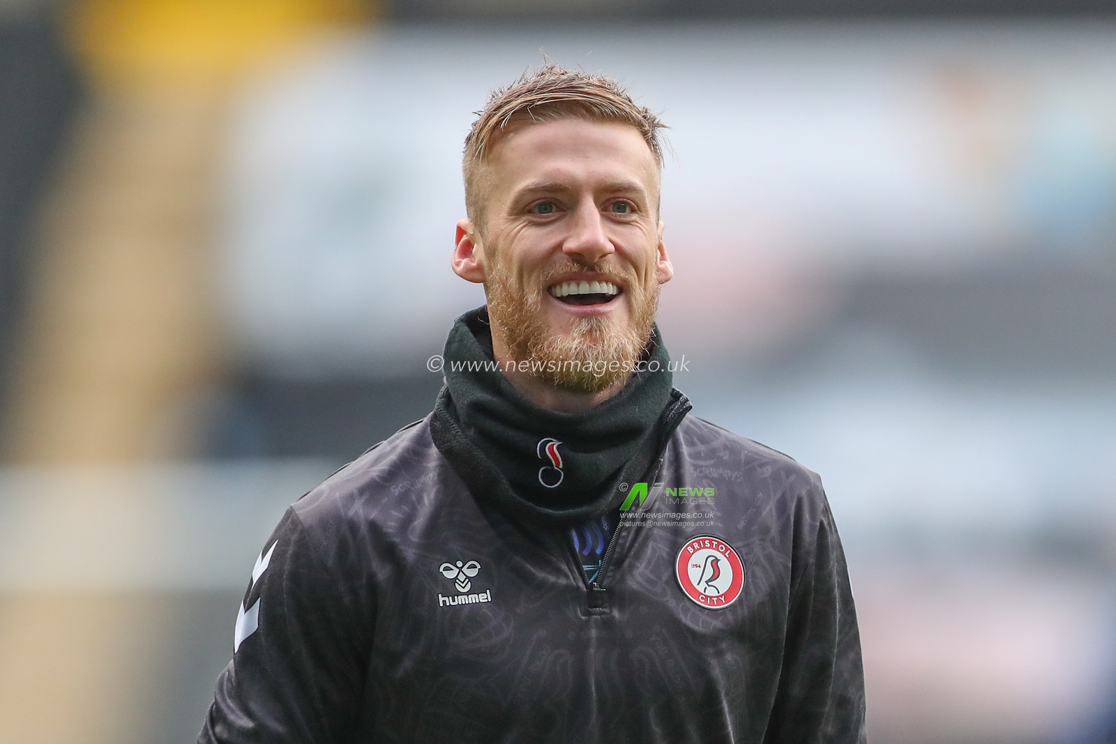 Daniel Bentley #1 of Bristol City during the pre-game warm up ahead of the Sky Bet Championship match Coventry City vs Bristol City at Coventry Building Society Arena, Coventry, United Kingdom, 1st January 2023

(Photo by Gareth Evans/News Images)