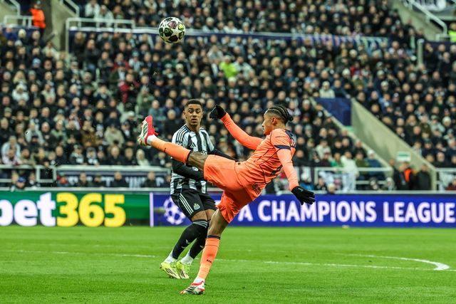Raphinha of Barcelona clears the ball from his defensive area during the UEFA Champions League Last 16 match Newcastle Untied vs Barcelona at St. James's Park, Newcastle, United Kingdom on 10 March 2026

(Photo by Mark Cosgrove/News Images)