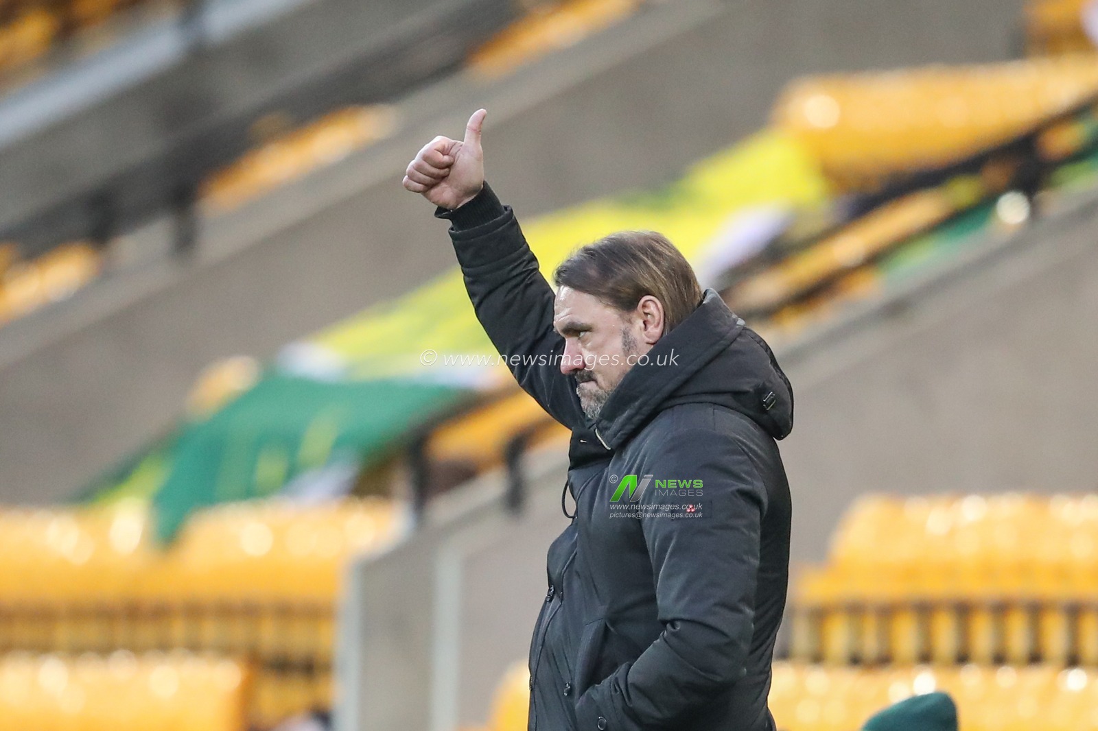 Daniel Farke manager of Norwich City gives his theme the thumbs up
