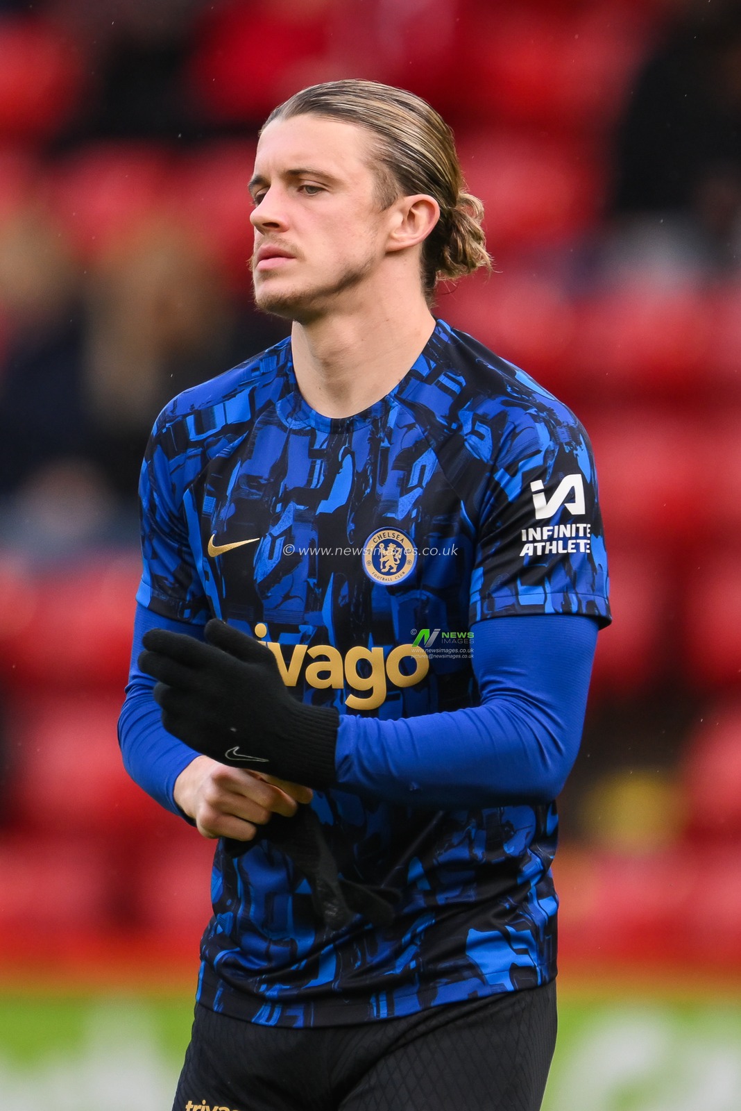 Conor Gallagher of Chelsea during the pre-game warmup ahead of the Premier League match Sheffield United vs Chelsea at Bramall Lane, Sheffield, United Kingdom, 7th April 2024

(Photo by Craig Thomas/News Images)
