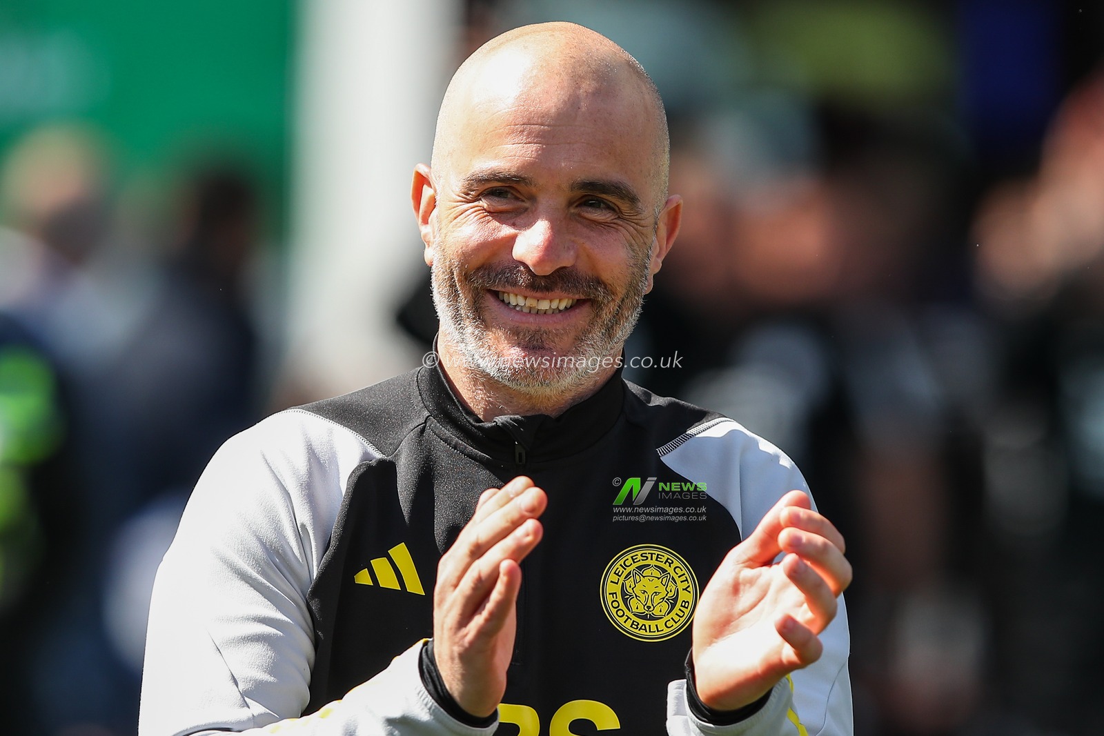 Enzo Maresca manager of Leicester City applauds the home fans after the Sky Bet Championship match Leicester City vs Blackburn Rovers at King Power Stadium, Leicester, United Kingdom, 4th May 2024

(Photo by Gareth Evans/News Images)