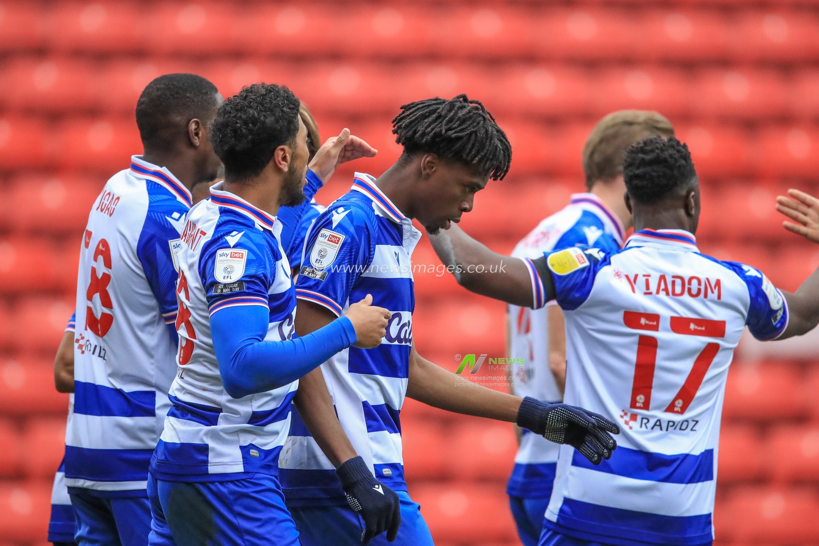 Ovie Ejaria #14 of Reading celebrates his goal to make it 0-1