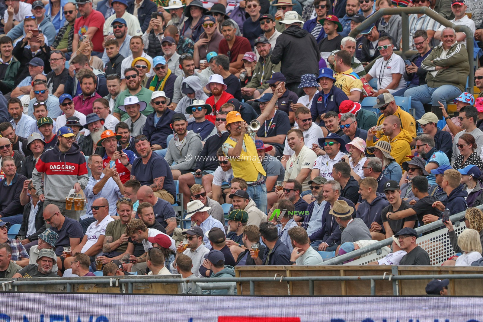 Englands Barmy Army during the LV= Insurance Ashes Third Test Series Day 1 England v Australia at Headingley Stadium, Leeds, United Kingdom, 6th July 2023

(Photo by Mark Cosgrove/News Images)