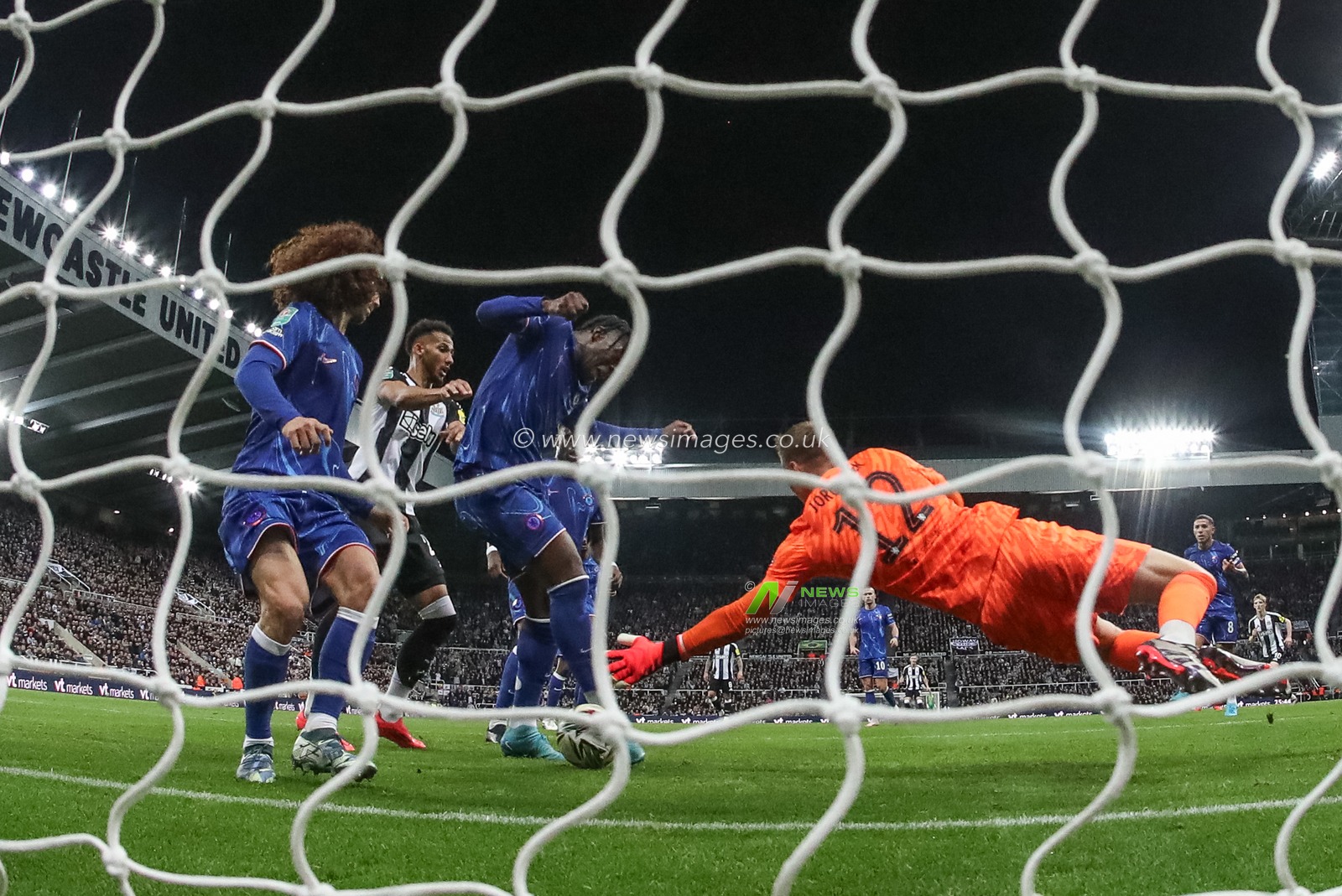 Axel Disasi of Chelsea scores an own goal to make it 2-0 during the Carabao Cup Last 16 match Newcastle United vs Chelsea at St. James's Park, Newcastle, United Kingdom, 30th October 2024

(Photo by Mark Cosgrove/News Images)