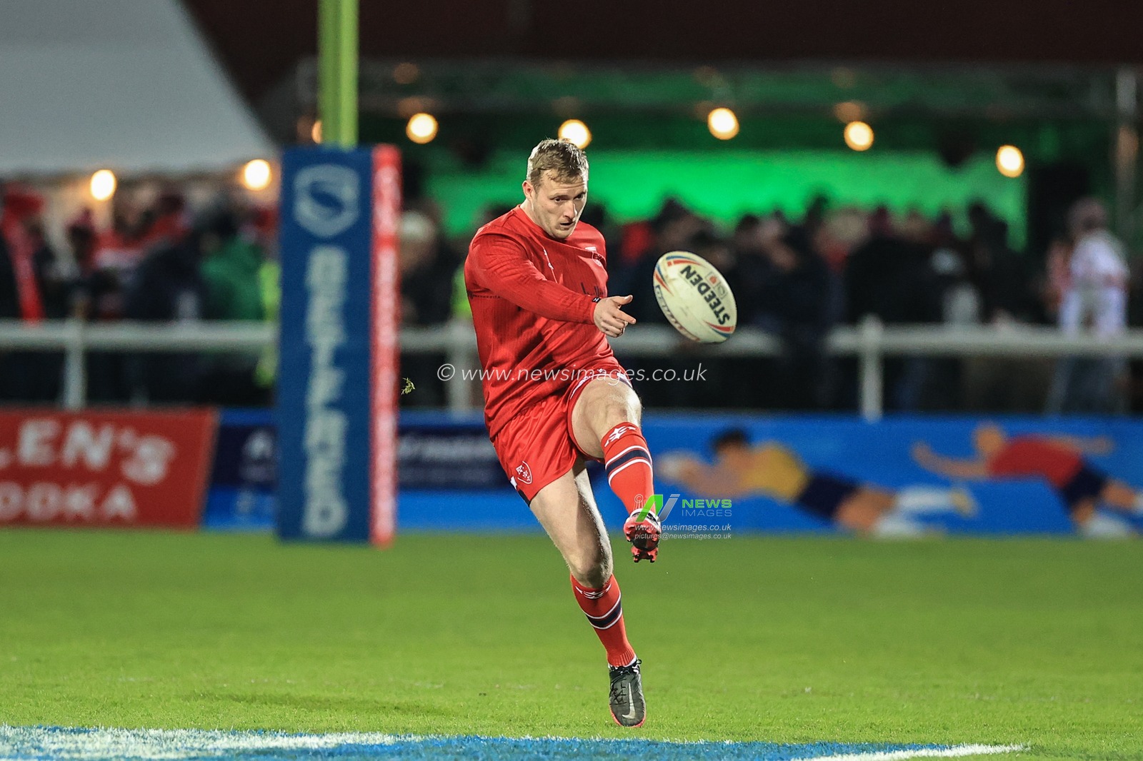 Jordan Abdull #7 of Hull KR during pre-game warm up