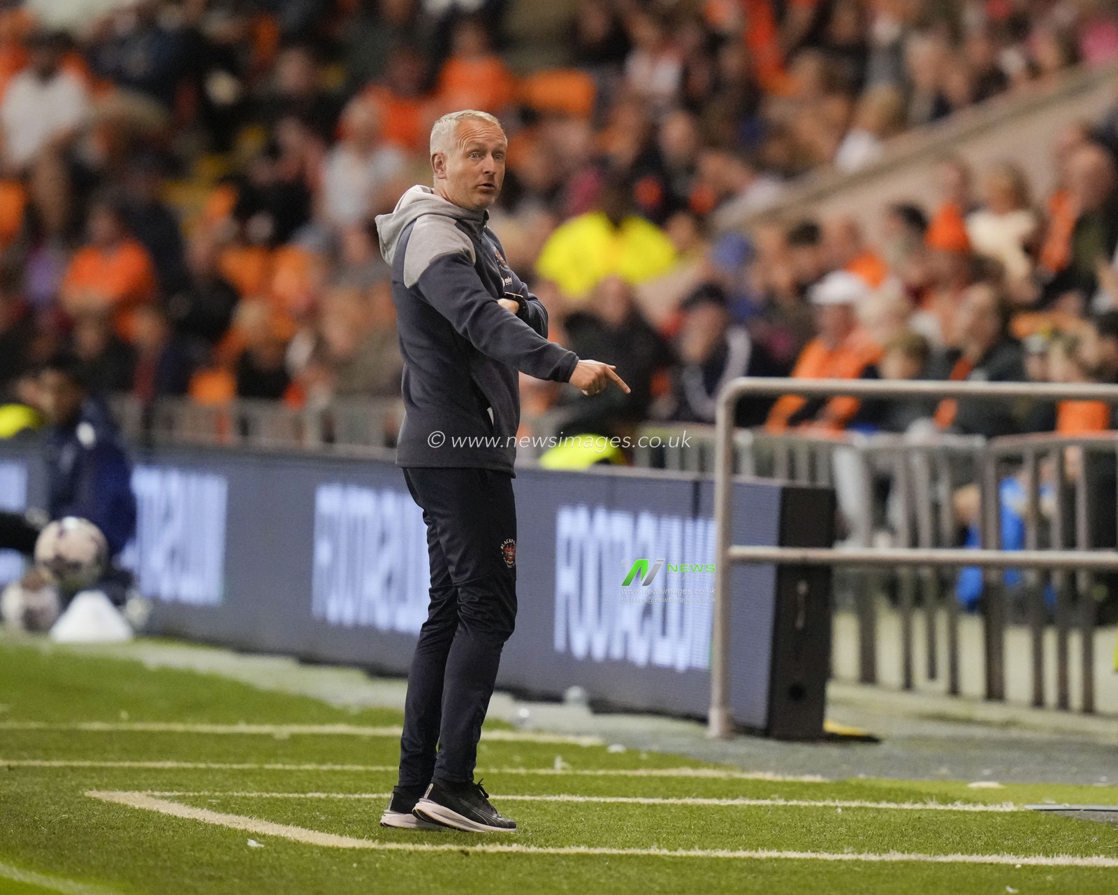 Neil Critchley Manager of Blackpool calls back his substitutes during the Sky Bet League 1 match Blackpool vs Port Vale at Bloomfield Road, Blackpool, United Kingdom, 15th August 2023

(Photo by Steve Flynn/News Images)