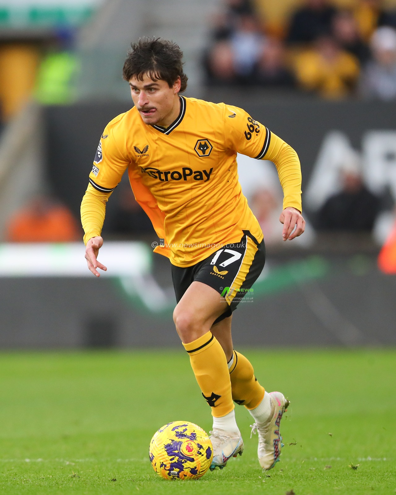 Hugo Bueno of Wolverhampton Wanderers in action, during the Premier League match Wolverhampton Wanderers vs Chelsea at Molineux, Wolverhampton, United Kingdom, 24th December 2023

(Photo by Gareth Evans/News Images)