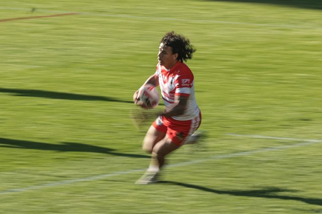 Tristan Sailor of St Helens R.F.C. breaks with the ball during the Betfred Super League round 9 match St Helens vs Wakefield Trinity at The BrewDog Stadium, St Helens, United Kingdom on 25 April 2026

(Photo by Mark Cosgrove/News Images)