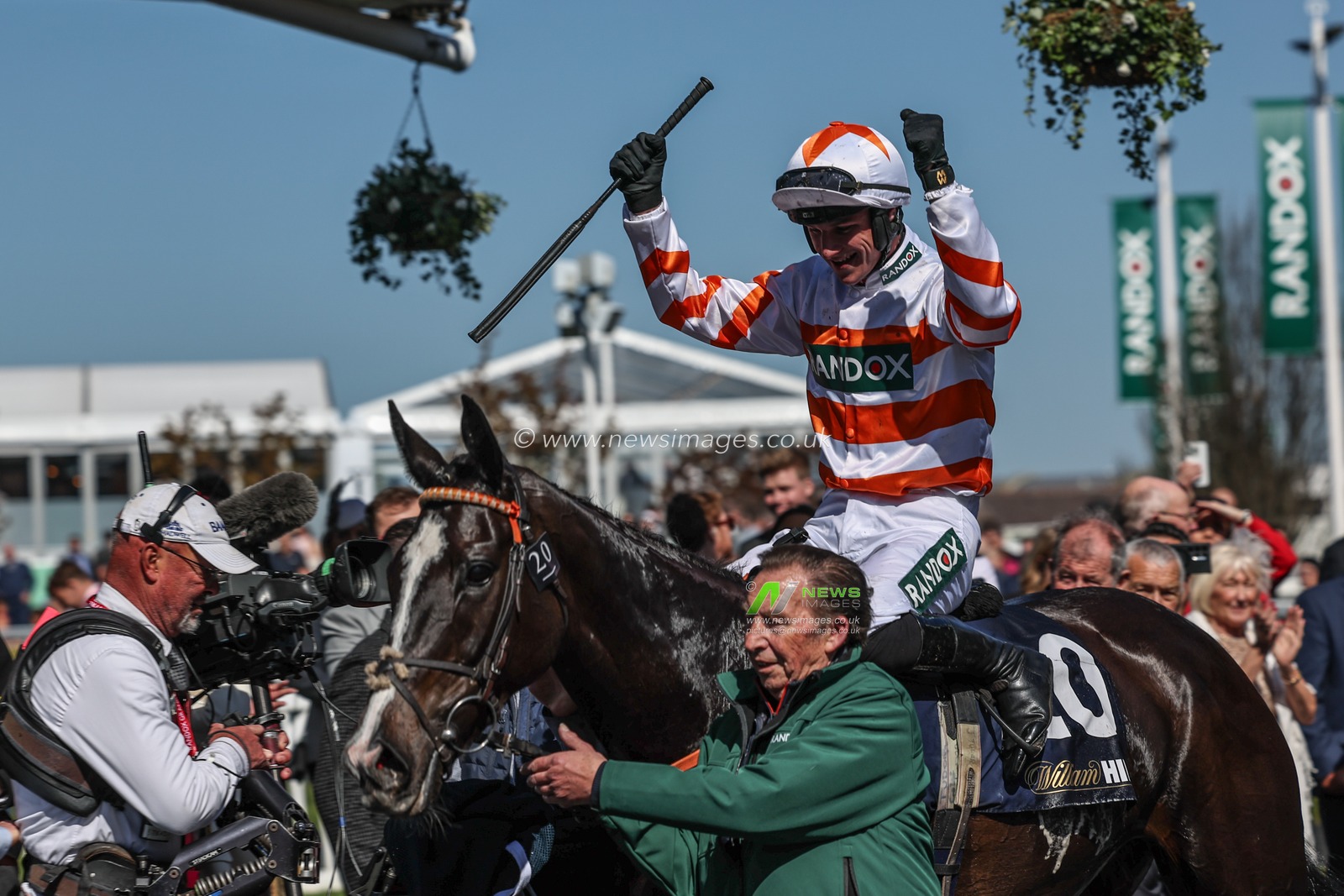 Deep Cave ridden by Jack Tudor Wins the 13:20 William Hill Top Price Guarantee Handicap Hurdle during the Randox Grand National 2025 Day 3 Grand National Day at Aintree Racecourse, Liverpool, United Kingdom, 5th April 2025

(Photo by Mark Cosgrove/News Images)