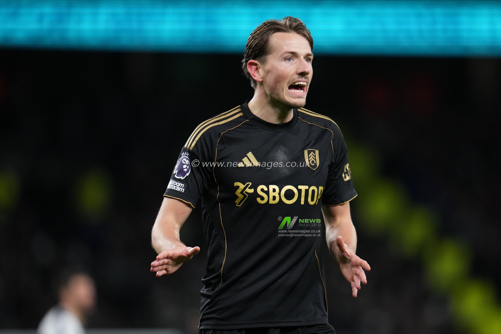 Sander Berge of Fulham during the Premier League match Tottenham Hotspur vs Fulham at Tottenham Hotspur Stadium, London, United Kingdom, 29th November 2025

(Photo by Harvey Murphy/News Images)

*** GER AUT SUI OUT ***