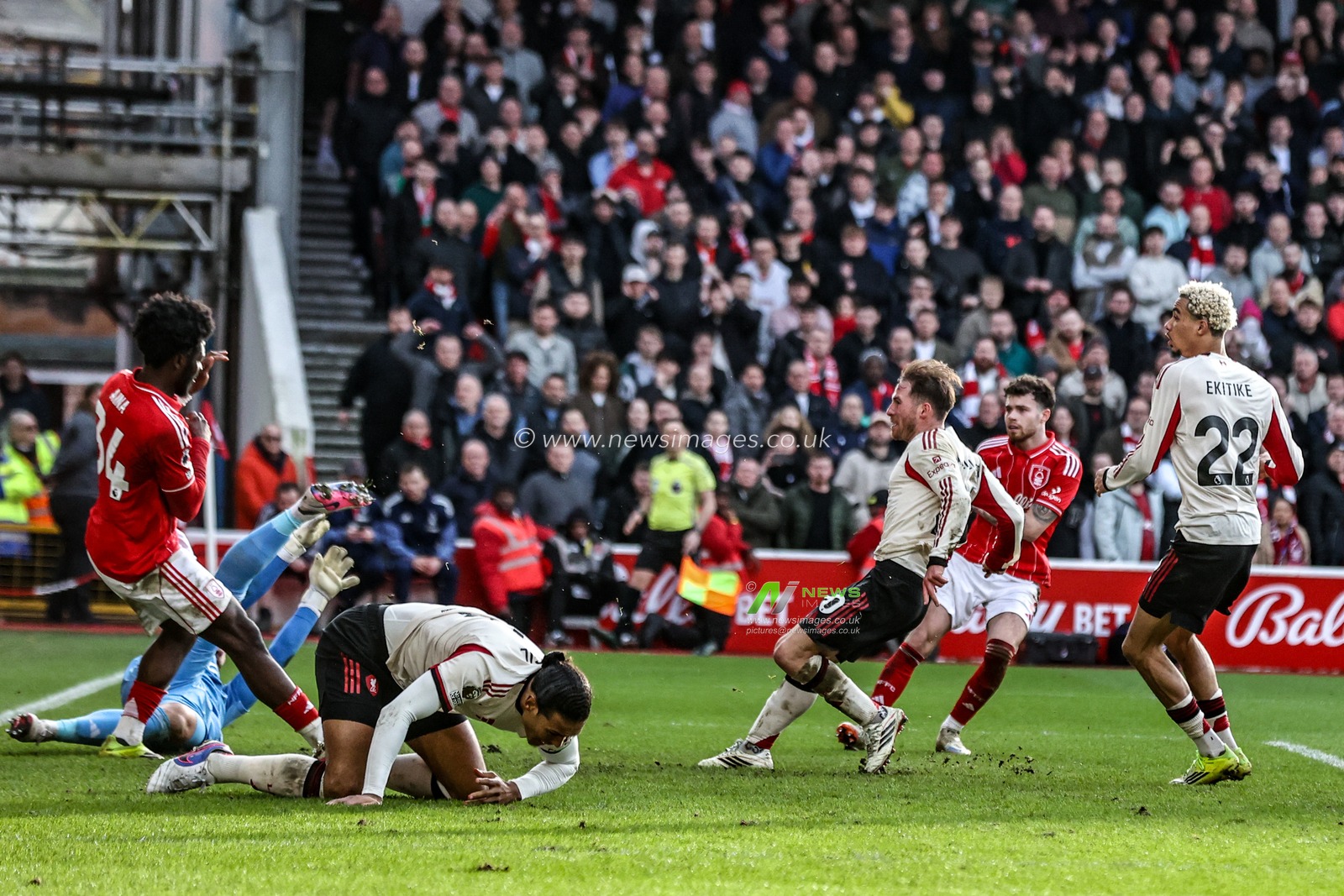 Alexis Mac Allister of Liverpool scores to make it 0-1 during the Premier League match Nottingham Forest vs Liverpool at City Ground, Nottingham, United Kingdom on 22 February 2026

(Photo by Alfie Cosgrove/News Images)