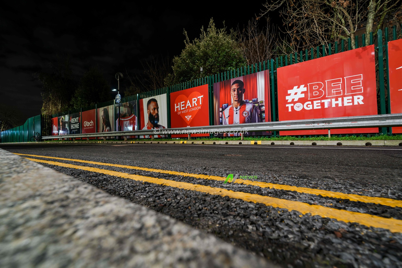 A stadium shot outside showing Igor Thiago of Brentford on a heart of west London billboard during the Premier League match Brentford vs Sunderland at The Gtech Community Stadium, London, United Kingdom, 7th January 2026

(Photo by Maynard Manyowa/News Images)

*** GER AUT SUI OUT ***