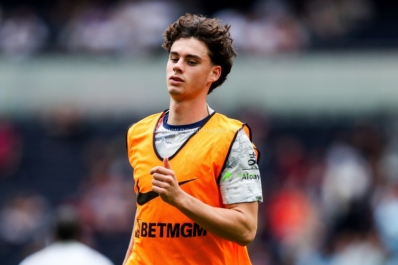 Archie Gray of Tottenham Hotspur warms up prior to during the Premier League match Tottenham Hotspur vs Burnley at Tottenham Hotspur Stadium, London, United Kingdom, 16th August 2025

(Photo by Izzy Poles/News Images)