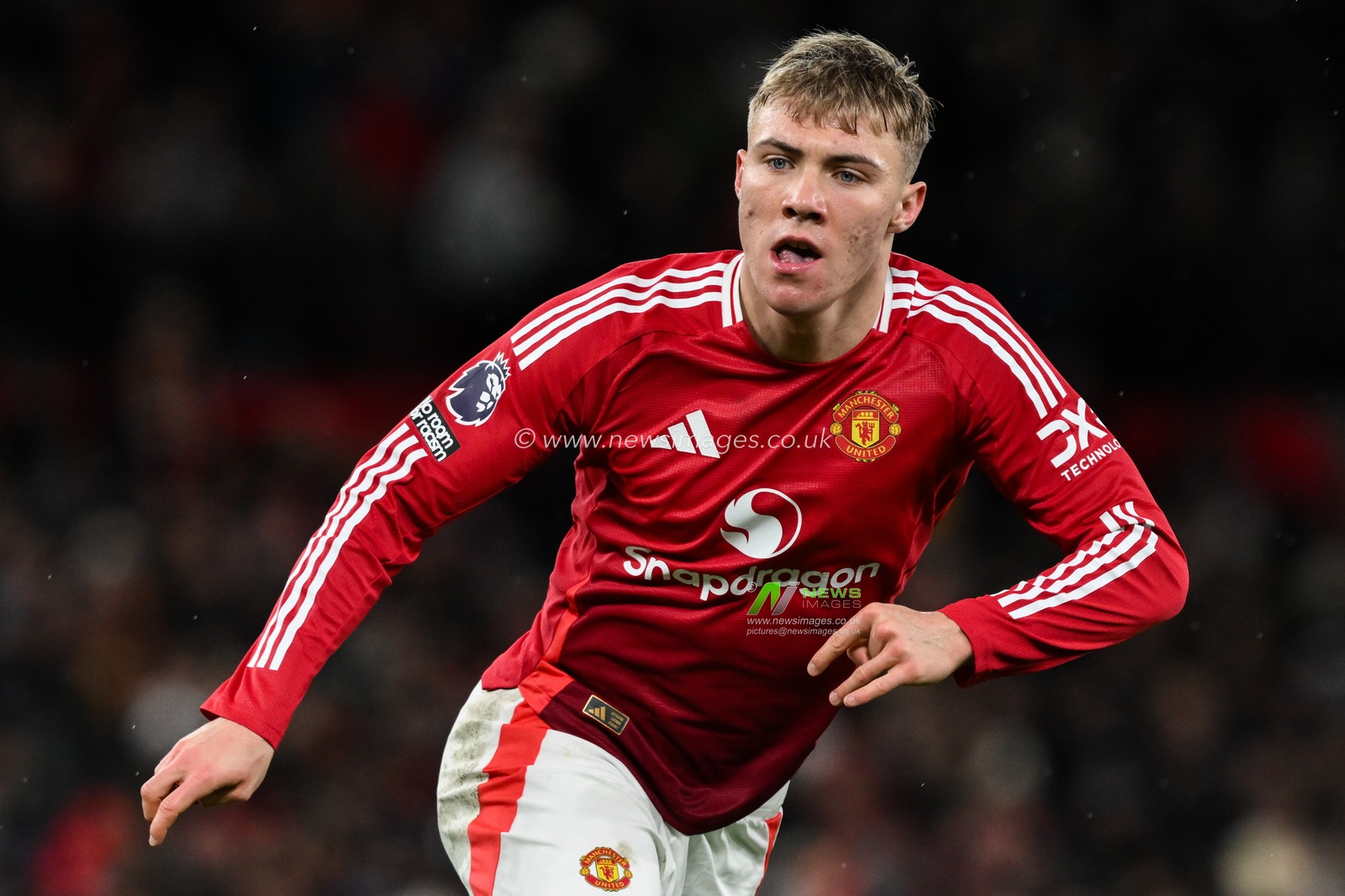 Rasmus HÃ¸jlund of Manchester United during the Premier League match Manchester United vs Nottingham Forest at Old Trafford, Manchester, United Kingdom, 7th December 2024

(Photo by Craig Thomas/News Images)