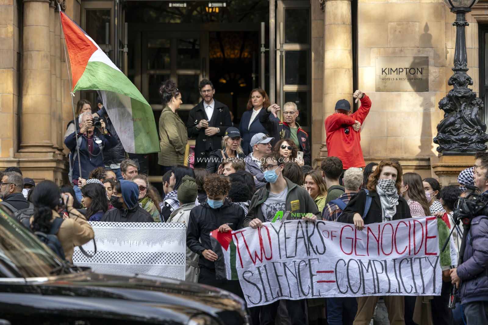 Students from across Londonâ€™s major universities â€” including Kingâ€™s College London (KCL), London School of Economics (LSE), University College London (UCL), and the School of Oriental and African Studies (SOAS) â€” took to the streets for an Inter-University March demanding accountability from UK higher education institutions for what they described as complicity in the ongoing Israeli genocide of the Palestinian people.
Participants gathered for speeches and chants before marching through central London campuses, culminating in a rally outside SOAS, where speakers called for universities to divest from companies supplying weapons to Israel and to stand in solidarity with Palestine.

(Photo by Abdullah Bailey/News Images)