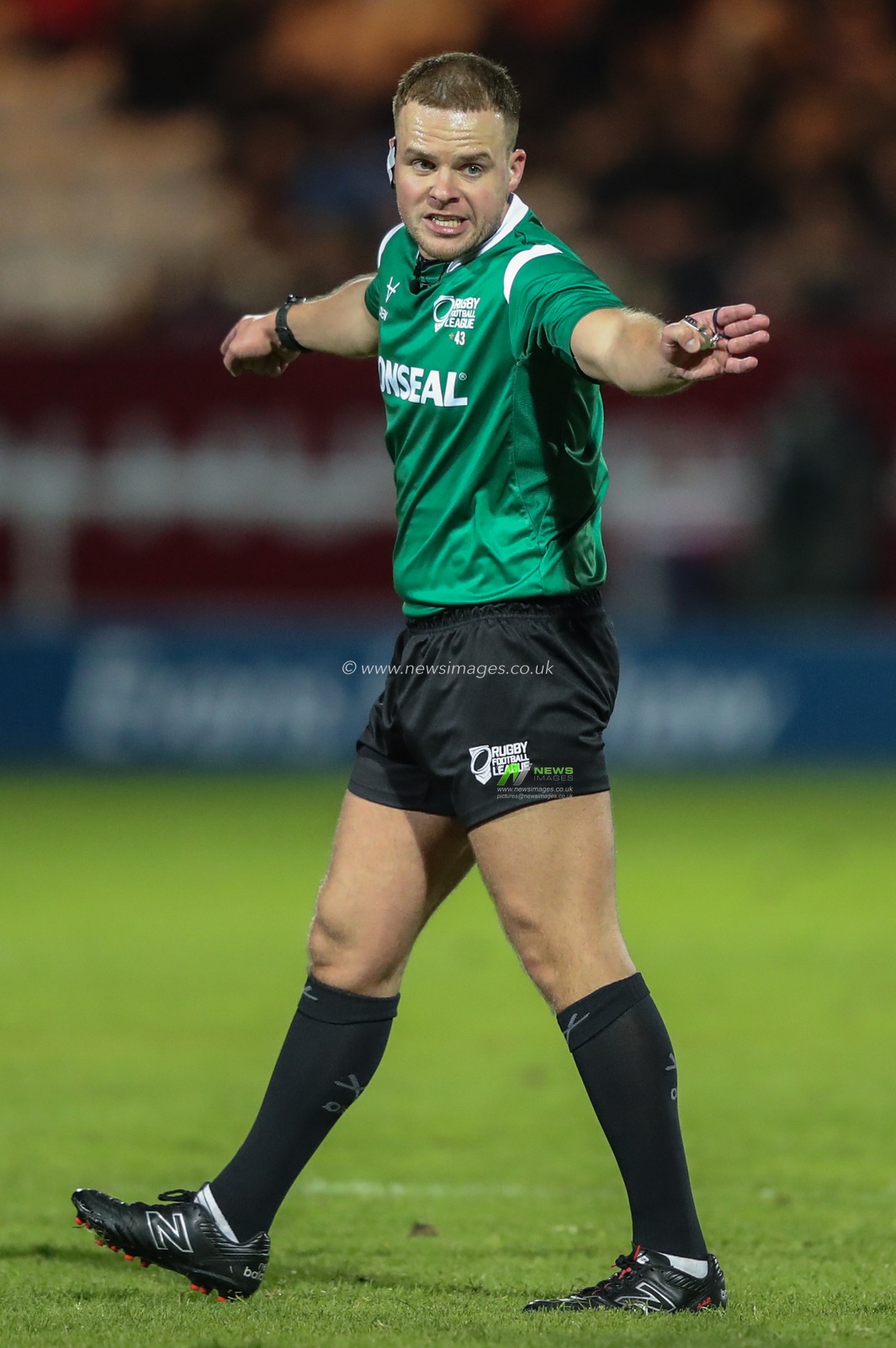 Referee Tom Grant during the Betfred Super League Round 9 match Hull KR vs Wigan Warriors at Sewell Group Craven Park, Kingston upon Hull, United Kingdom, 26th April 2024

(Photo by Alfie Cosgrove/News Images)