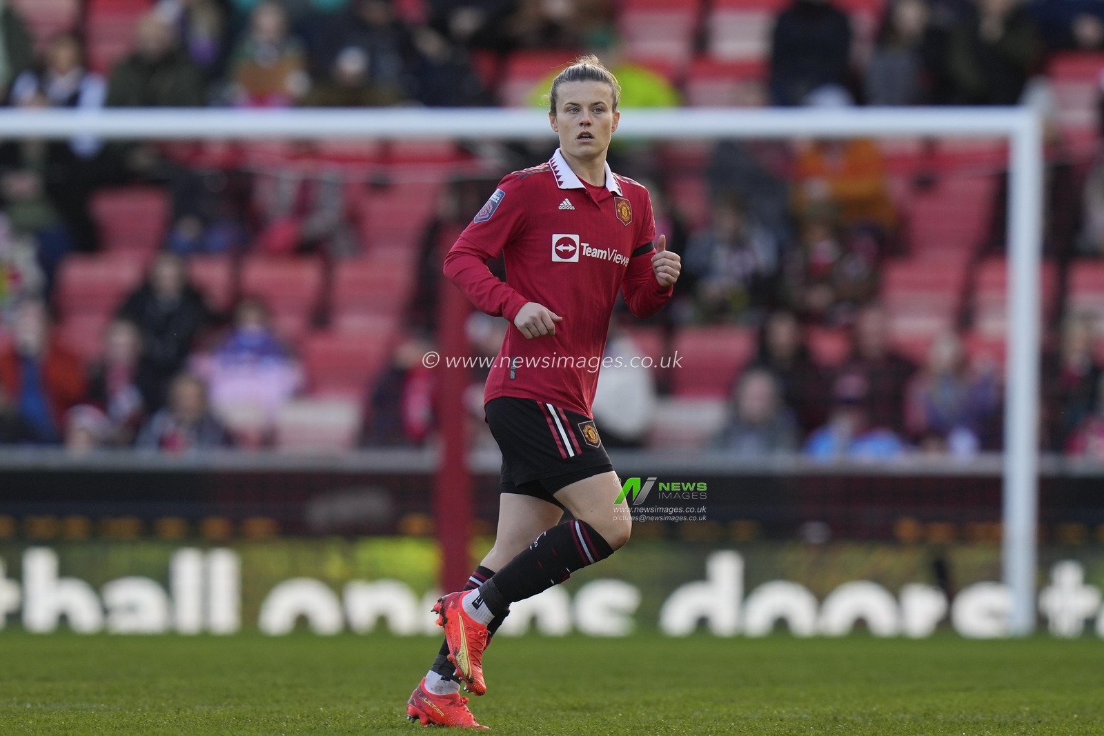 Hayley Ladd #12 of Manchester United during the The Fa Women's Super League match Manchester United Women vs Liverpool Women at Leigh Sports Village, Leigh, United Kingdom, 15th January 2023

(Photo by Steve Flynn/News Images)