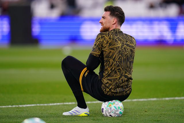 Wolverhampton Wanderers goalkeeper Jose Sa warming up during the Premier League match West Ham United vs Wolverhampton Wanderers at London Stadium, London, United Kingdom on 10 April 2026

(Photo by Harvey Murphy/News Images)