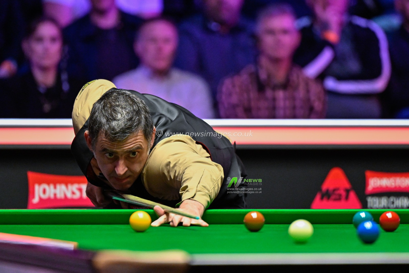 Ronnie O'Sullivan takes a shot, during the Johnstoneâ€™s Paint Tour Championships at Manchester Central, Manchester, United Kingdom, 5th April 2024

(Photo by Cody Froggatt/News Images)