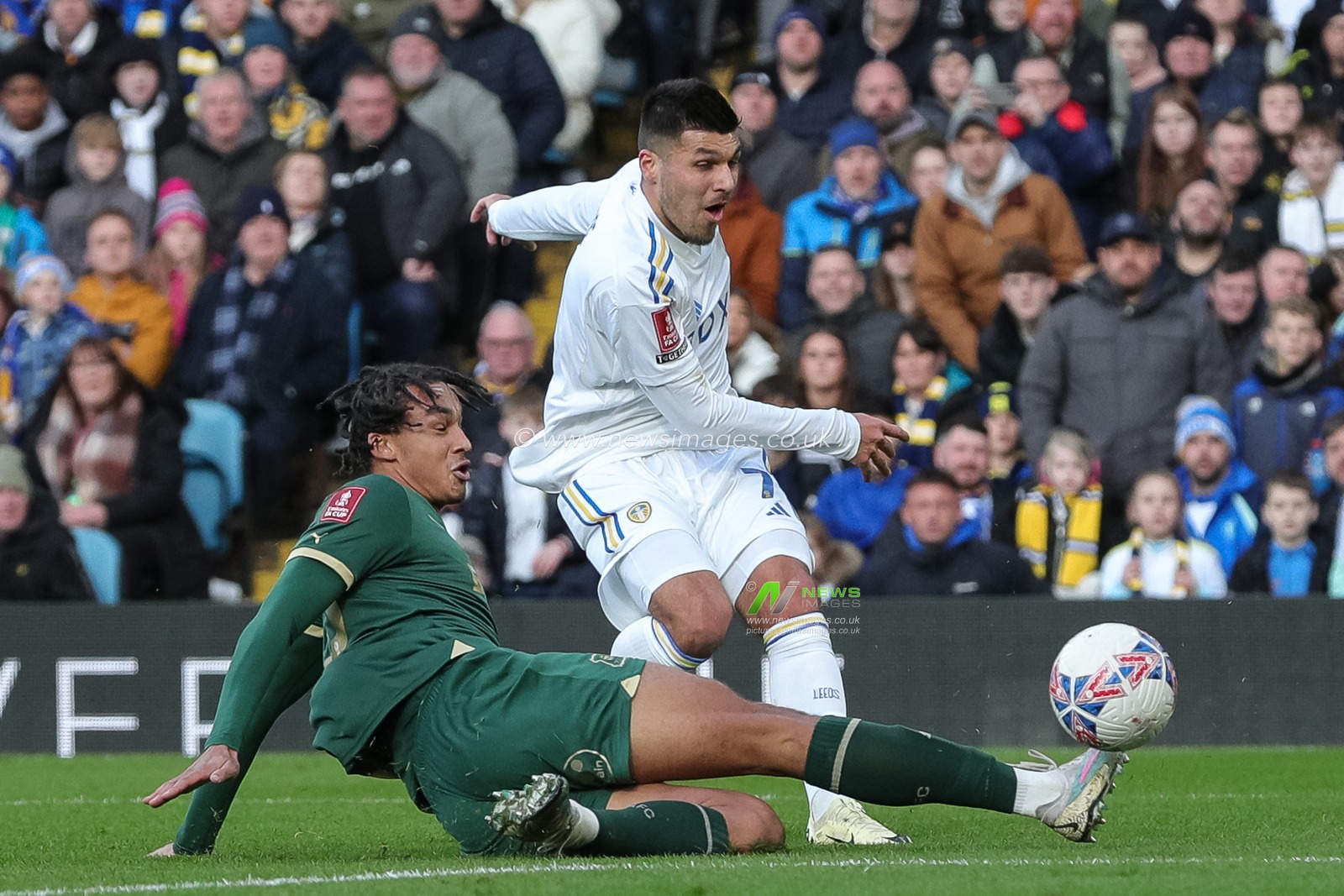 JoÃ«l Piroe of Leeds United takes a shot but is blocked during the Emirates FA Cup  Fourth Round match Leeds United vs Plymouth Argyle at Elland Road, Leeds, United Kingdom, 27th January 2024

(Photo by James Heaton/News Images)