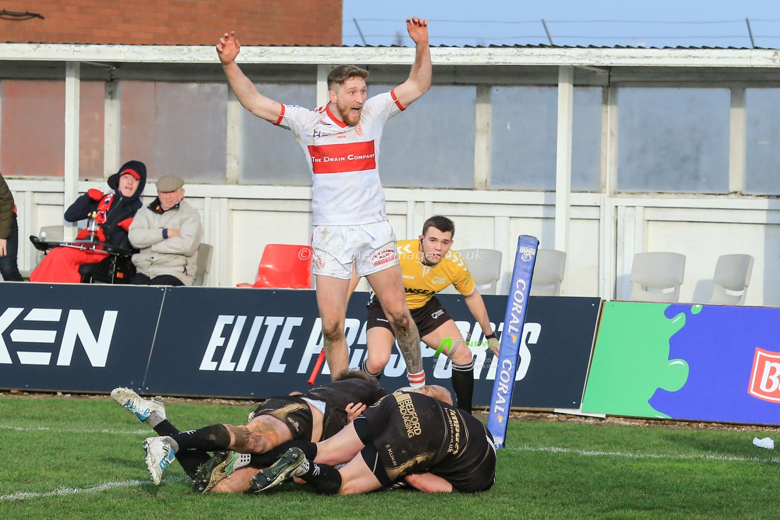 15th March 2020, Hull College Craven Park, Kingston upon Hull, England; Coral Challenge Cup, Round 5, Hull KR v Leigh Centurions : Nick Rawsthorne (22) of Hull KR scores the winning try in the final seconds of the match