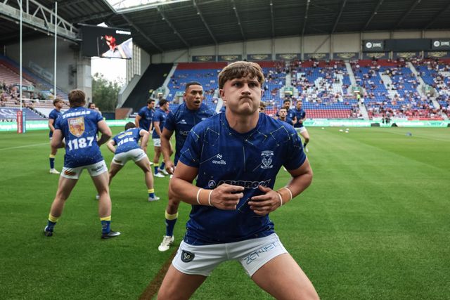 Lachlan Webster of Warrington Wolves in the pre-game warm up during the Betfred Super League round 18 match Wigan Warriors vs Warrington Wolves at The Brick Community Stadium, Wigan, United Kingdom on 10 July 2026

(Photo by Mark Cosgrove/News Images)