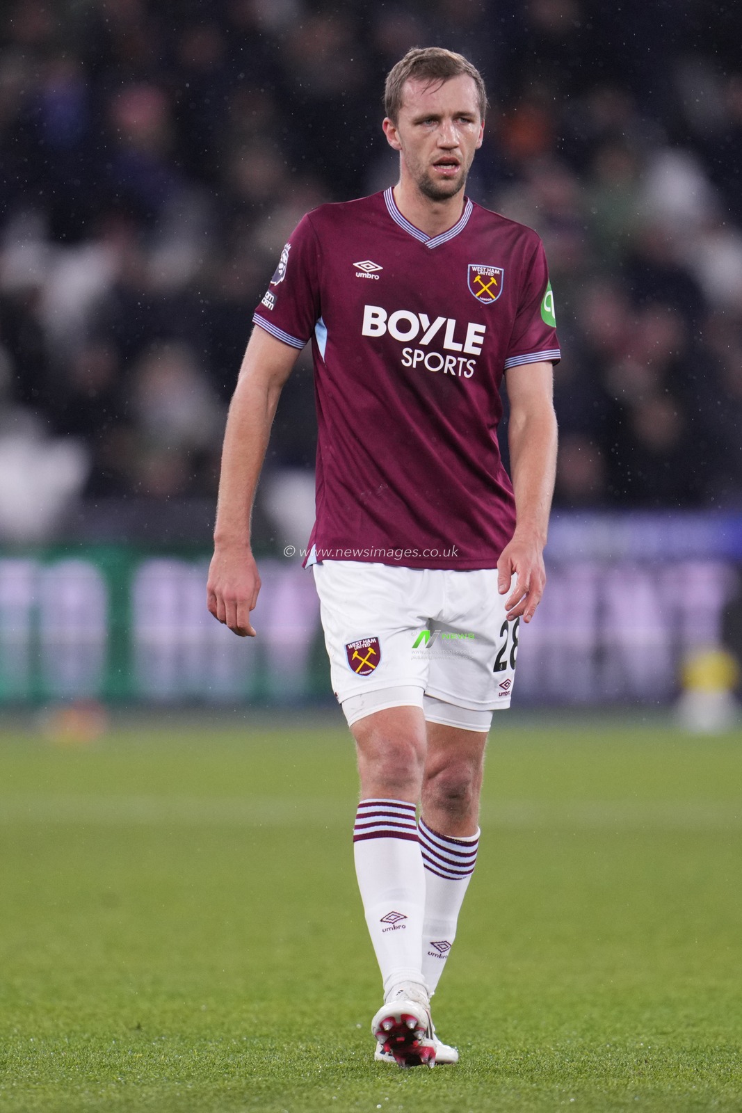 Tomas Soucek of West Ham United during the Premier League match West Ham United vs Nottingham Forest at London Stadium, London, United Kingdom, 6th January 2026

(Photo by Harvey Murphy/News Images)

*** GER AUT SUI OUT ***