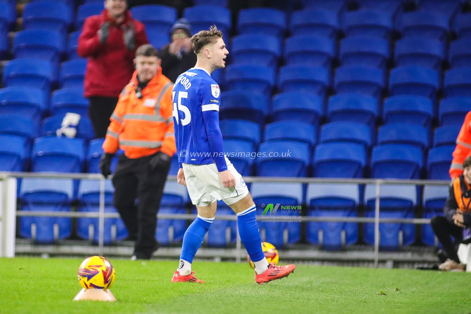 Cian Ashford of Cardiff City celebrates scoring his teams first goal during the Sky Bet Championship match Cardiff City vs Watford at Cardiff City Stadium, Cardiff, United Kingdom, 14th January 2025

(Photo by Andrew Lewis/News Images)