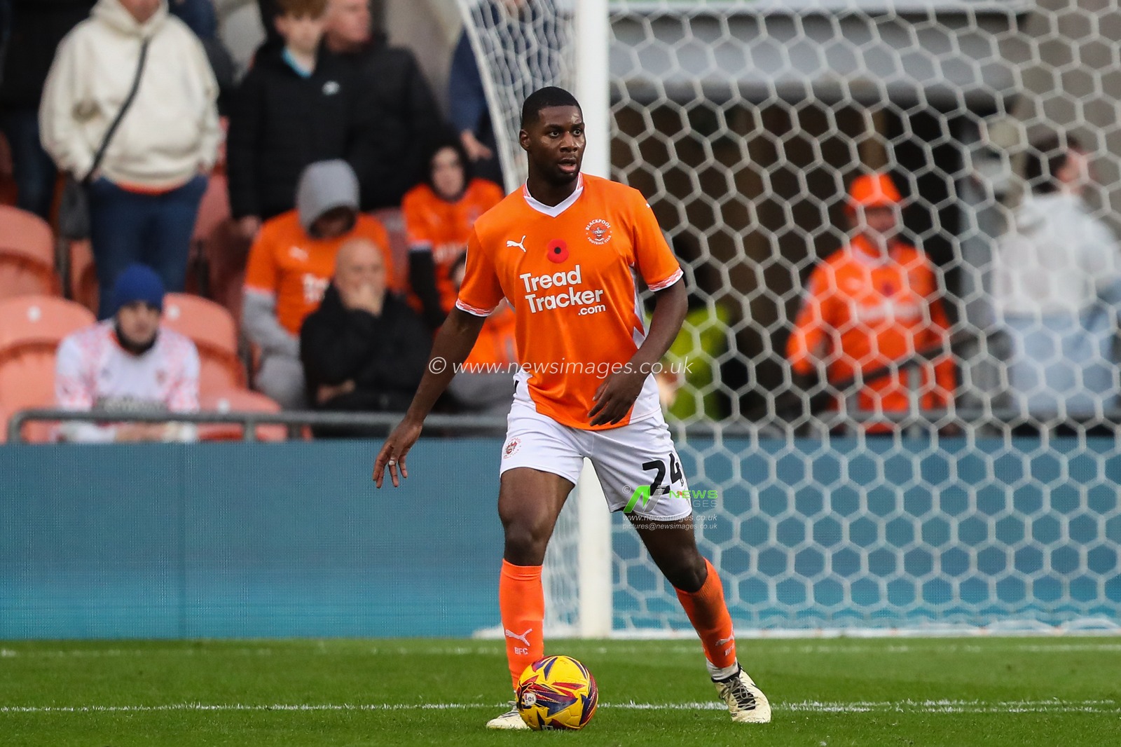 Odeluga Offiah of Blackpool in action during the Sky Bet League 1 match Blackpool vs Northampton Town at Bloomfield Road, Blackpool, United Kingdom, 16th November 2024

(Photo by Gareth Evans/News Images)