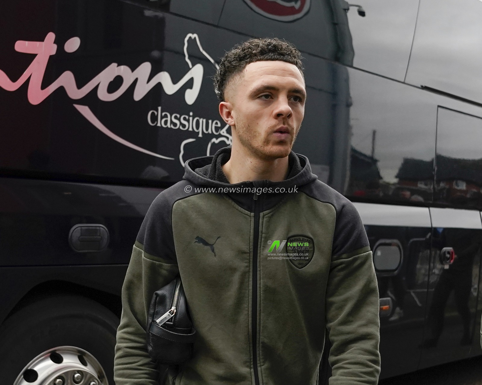 Jordan Williams of Barnsley arrives at the stadium before  the Sky Bet League 1 match Fleetwood Town vs Barnsley at Highbury Stadium, Fleetwood, United Kingdom, 17th February 2024

(Photo by Steve Flynn/News Images)