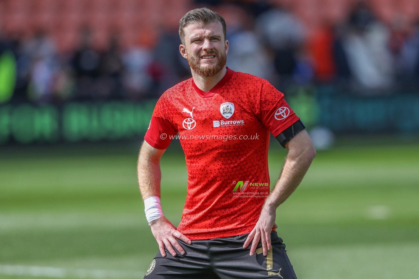 Nicky Cadden of Barnsley in the pregame warmup session during the Sky Bet League 1 match Blackpool vs Barnsley at Bloomfield Road, Blackpool, United Kingdom, 20th April 2024

(Photo by Alfie Cosgrove/News Images)