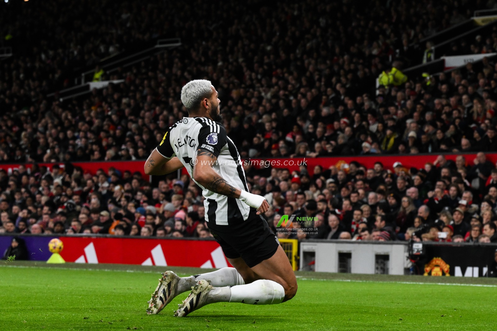 Joelinton of Newcastle United celebrates his goal to make it 0-2 during the Premier League match Manchester United vs Newcastle United at Old Trafford, Manchester, United Kingdom, 30th December 2024

(Photo by Craig Thomas/News Images)