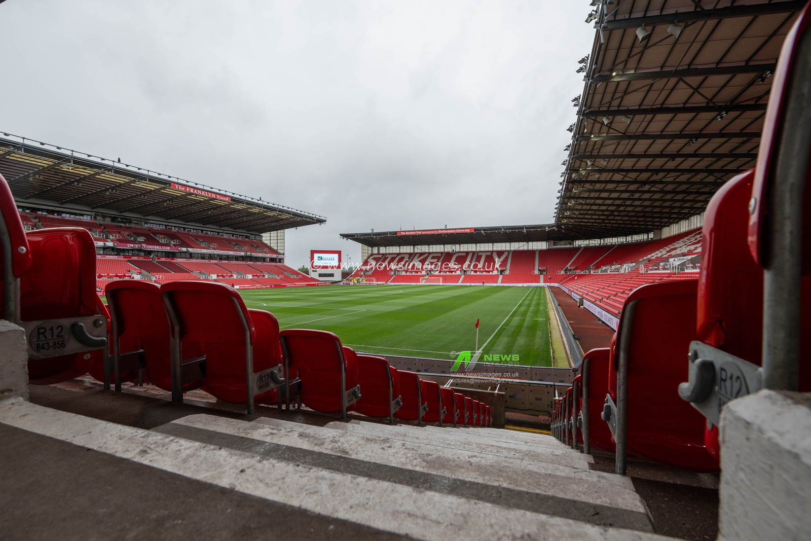 A general view of Bet365 Stadium, Home of Stoke City during the Sky Bet Championship match Stoke City vs Coventry City at Bet365 Stadium, Stoke-on-Trent, United Kingdom, 10th August 2024

(Photo by Craig Thomas/News Images)