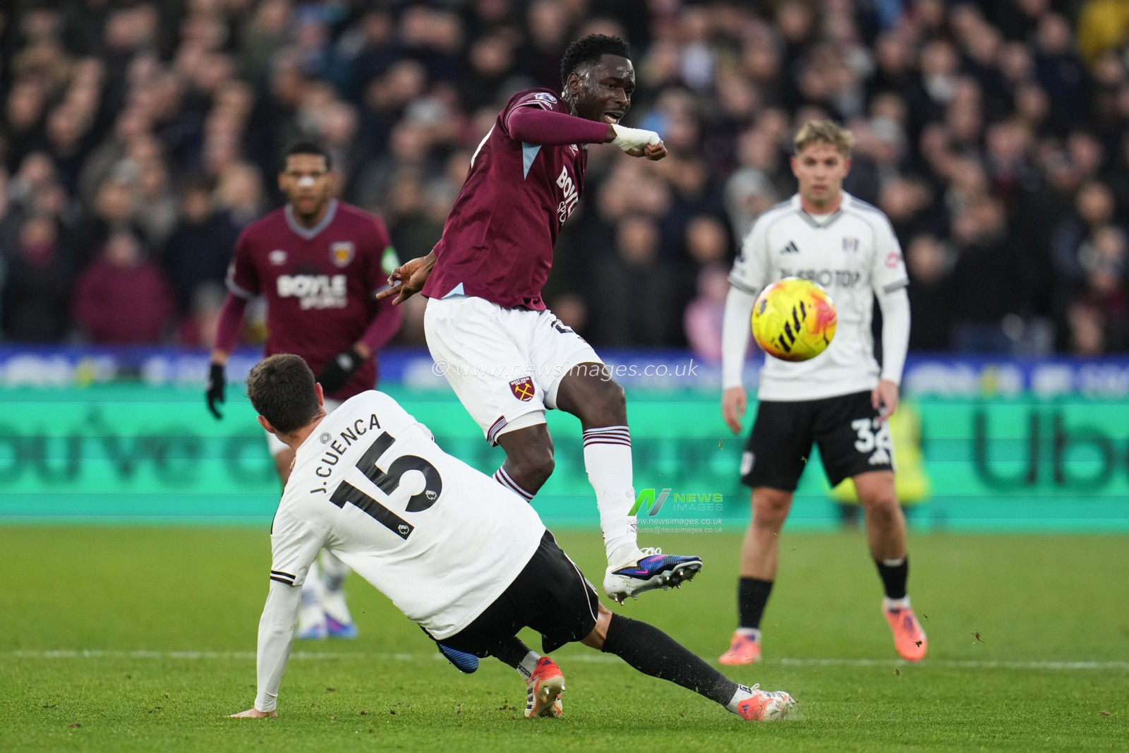 during the Premier League match West Ham United vs Fulham at London Stadium, London, United Kingdom, 27th December 2025

(Photo by Harvey Murphy/News Images)

*** GER AUT SUI OUT ***