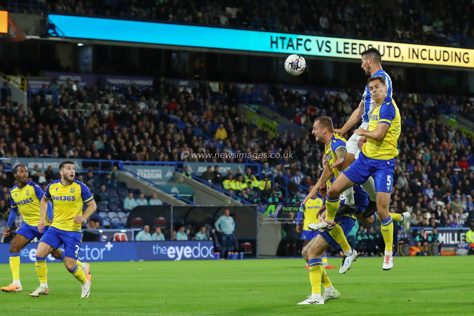 Matty Pearson #4 of Huddersfield Town scores a goal to make it 1-0 during the Sky Bet Championship match Huddersfield Town vs Stoke City at John Smith's Stadium, Huddersfield, United Kingdom, 20th September 2023

(Photo by Gareth Evans/News Images)