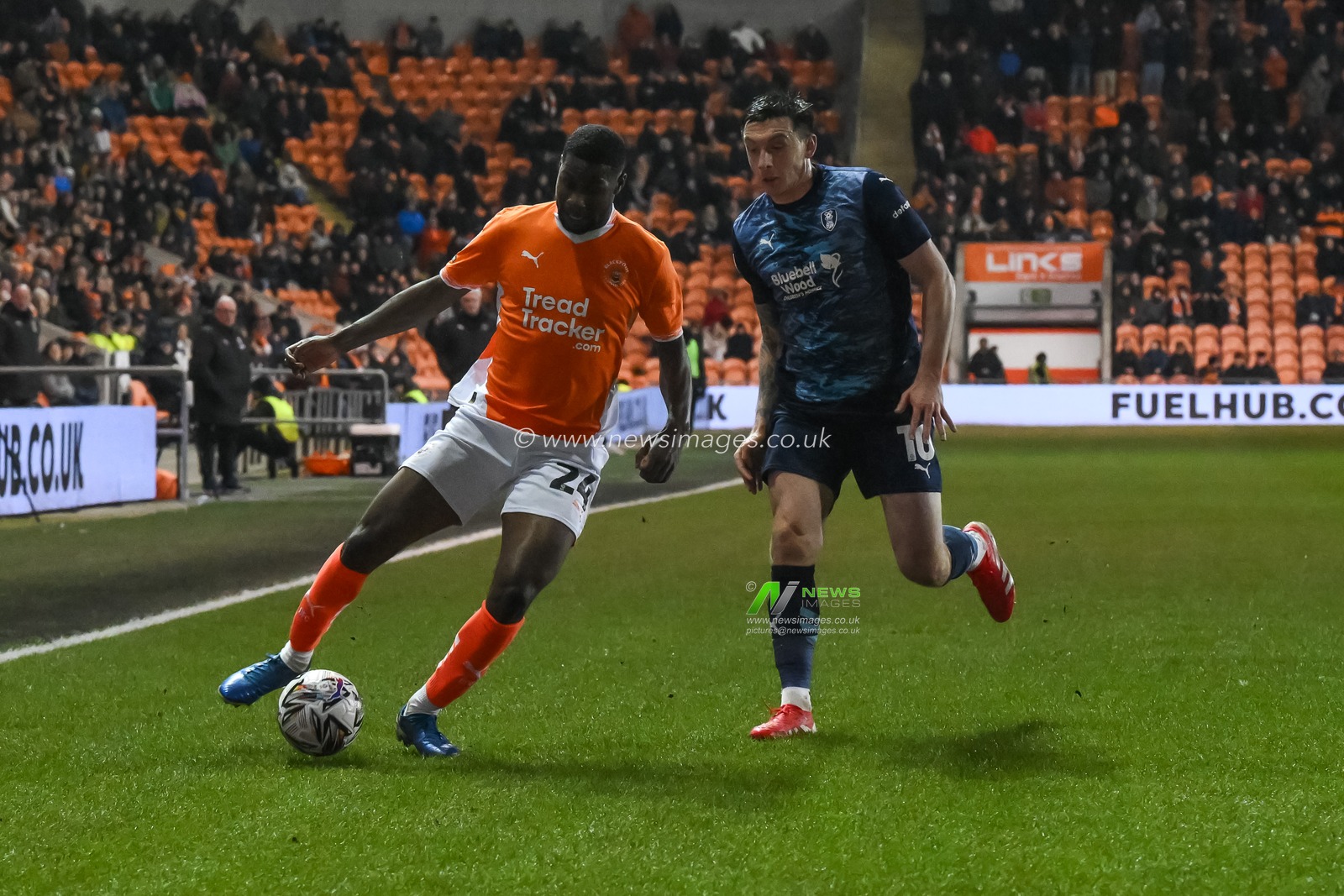 Odeluga Offiah of Blackpool makes a break with the ball during the Sky Bet League 1 match Blackpool vs Rotherham United at Bloomfield Road, Blackpool, United Kingdom, 11th February 2025

(Photo by Craig Thomas/News Images)