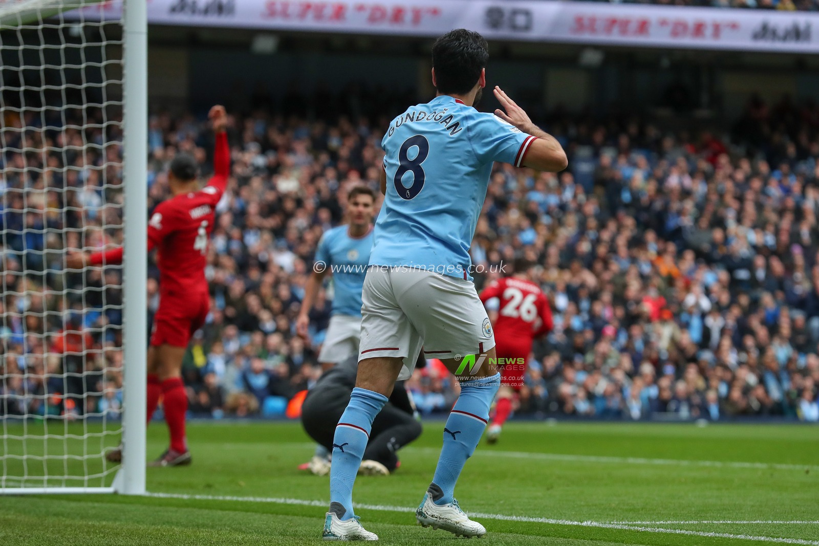 Ä°lkay GÃ¼ndoÄŸan #8 of Manchester City reacts to a missed chance during the Premier League match Manchester City vs Liverpool at Etihad Stadium, Manchester, United Kingdom, 1st April 2023

(Photo by Gareth Evans/News Images)