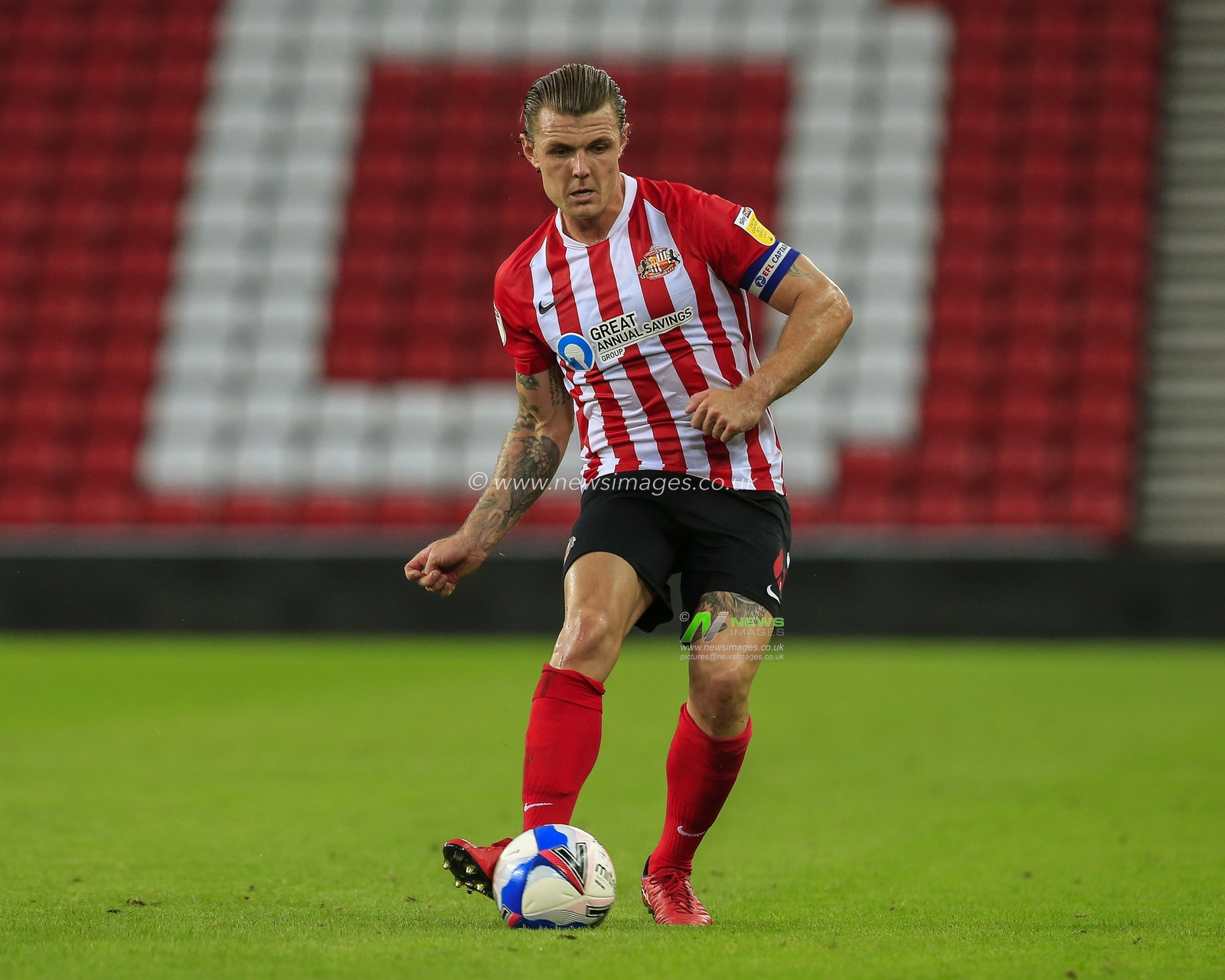 Max Power (6) of Sunderland in possession of the ball