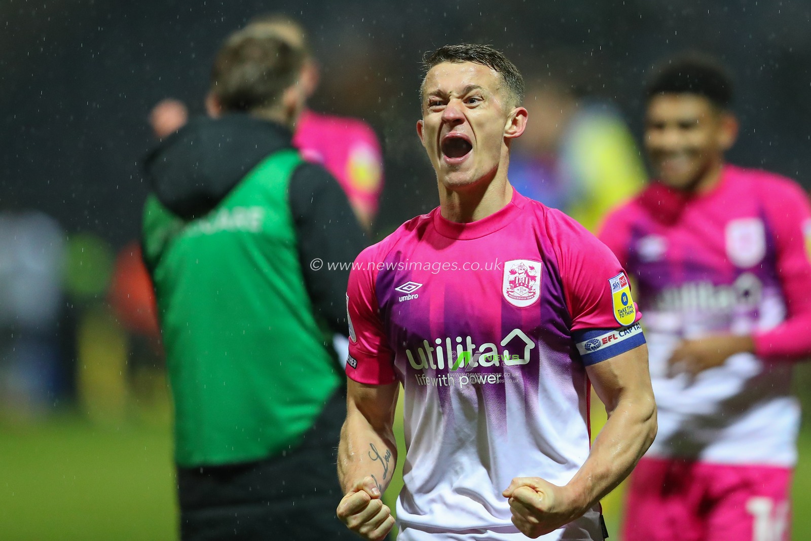 Jonathan Hogg #6 of Huddersfield Town celebrates his teams win after the Sky Bet Championship match Preston North End vs Huddersfield Town at Deepdale, Preston, United Kingdom, 26th December 2022

(Photo by Gareth Evans/News Images)