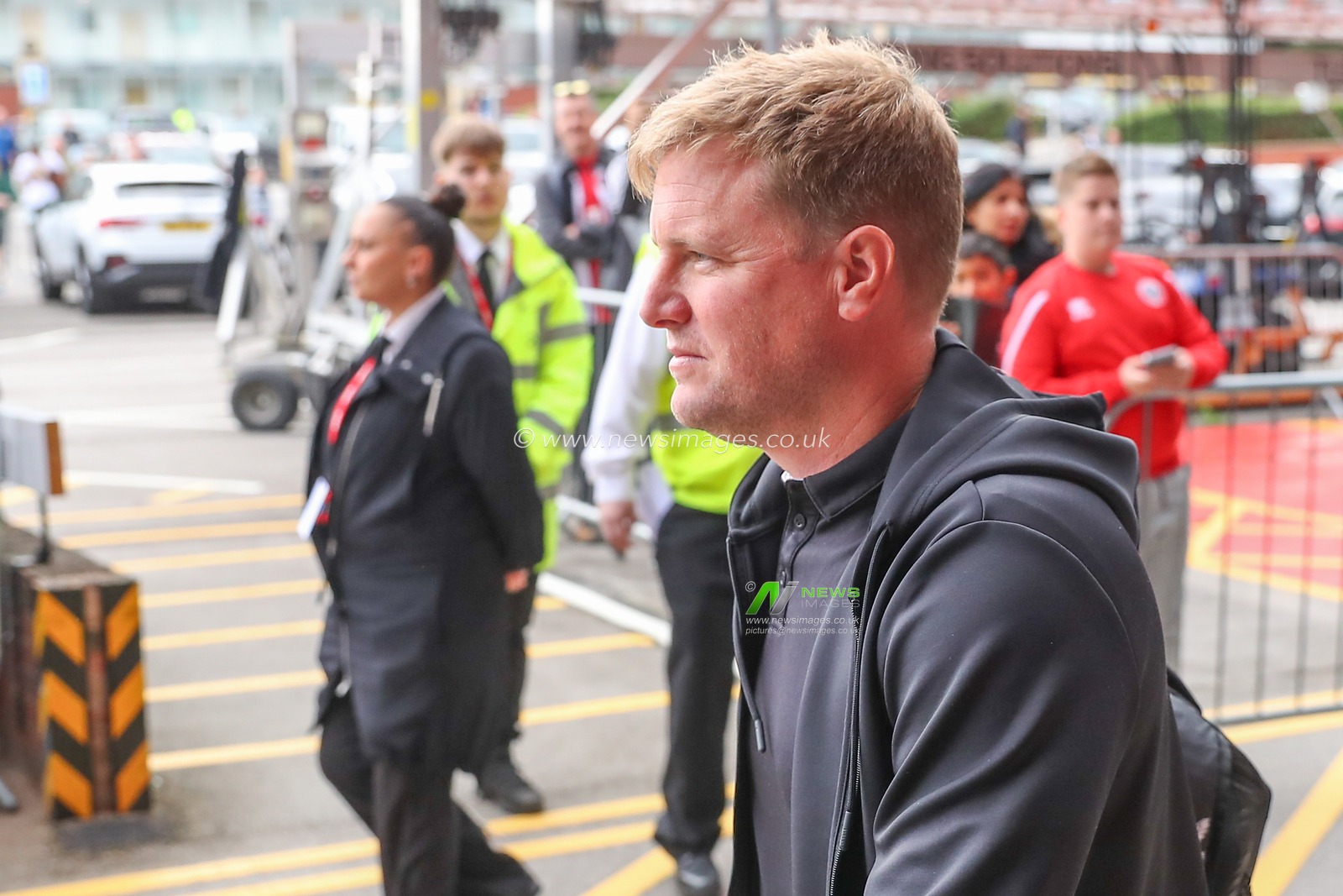 Eddie Howe manager of Newcastle United arrives ahead of the Premier League match Sheffield United vs Newcastle United at Bramall Lane, Sheffield, United Kingdom, 24th September 2023

(Photo by Gareth Evans/News Images)
