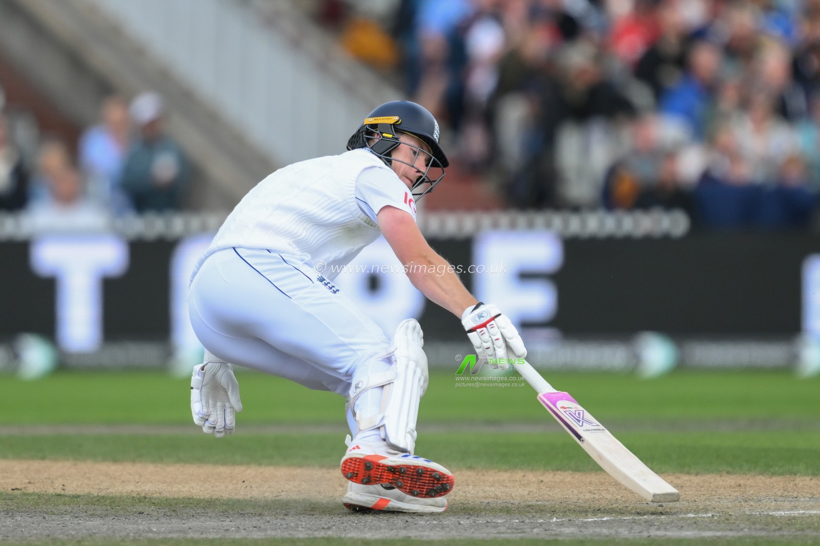 Jamie Smith of England reaches for the crease during the England Men v Sri Lanka 1st Rothesay Test Match Day 3 at Old Trafford, Manchester, United Kingdom, 23rd August 2024

(Photo by Craig Thomas/News Images)