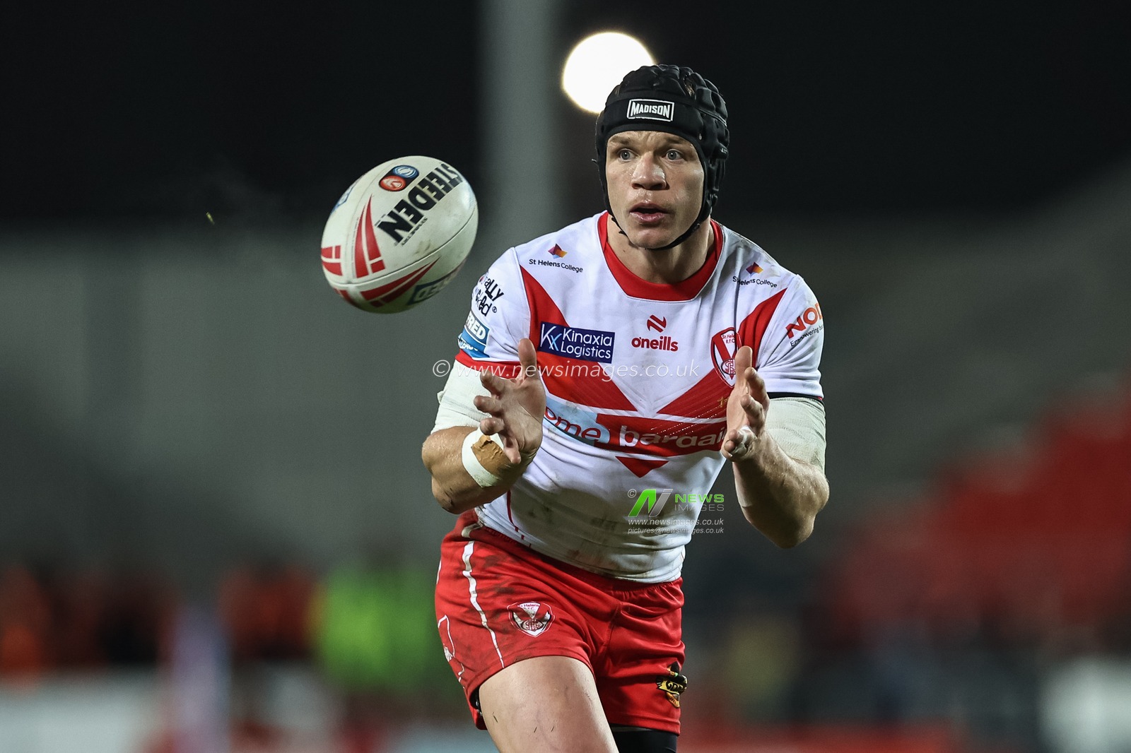 Jonny Lomax of St. Helens passes during the Betfred Super League Round 3 match St Helens vs Leigh Leopards at Totally Wicked Stadium, St Helens, United Kingdom, 1st March 2024

(Photo by Mark Cosgrove/News Images)