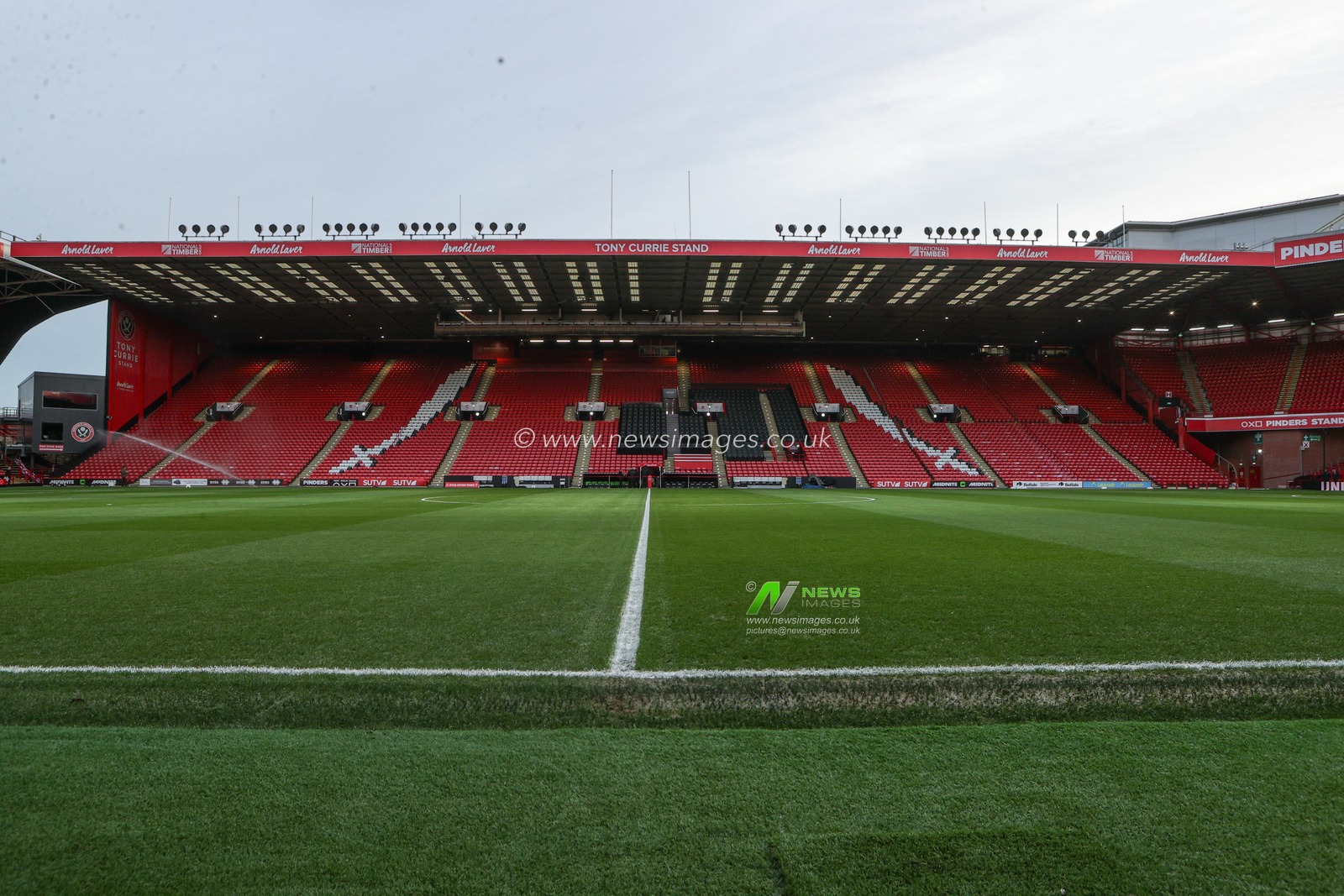 A general view of Bramall Lane ahead of the Sky Bet Championship match Sheffield United vs Leicester City at Bramall Lane, Sheffield, United Kingdom, 1st January 2026

(Photo by Richard Bierton/News Images)

*** GER AUT SUI OUT ***
