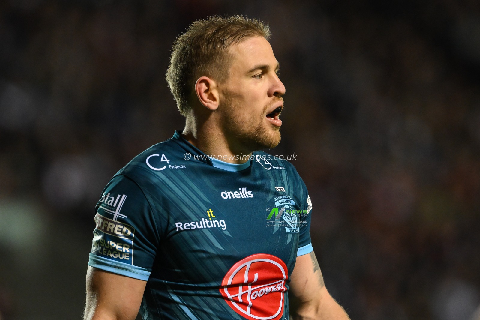 Matt Dufty #1 of Warrington Wolves during the Betfred Super League match St Helens vs Warrington Wolves at Totally Wicked Stadium, St Helens, United Kingdom, 20th April 2023

(Photo by Craig Thomas/News Images)