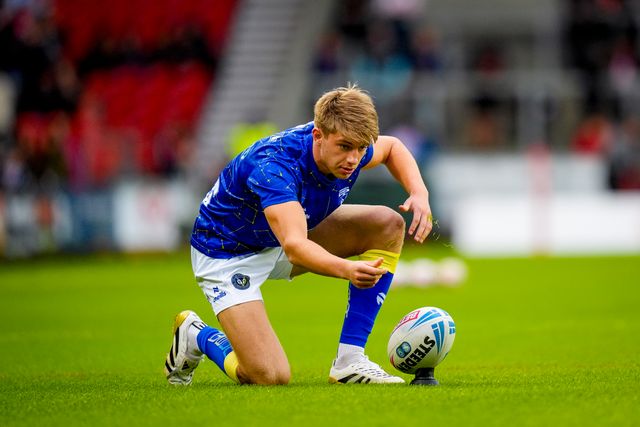 Warrington warriors players in the pre-game warm up session during the Betfred Super League round 14 match St Helens vs Warrington Wolves at The BrewDog Stadium, St Helens, United Kingdom on 11 June 2026

(Photo by Maynard Manyowa/News Images)