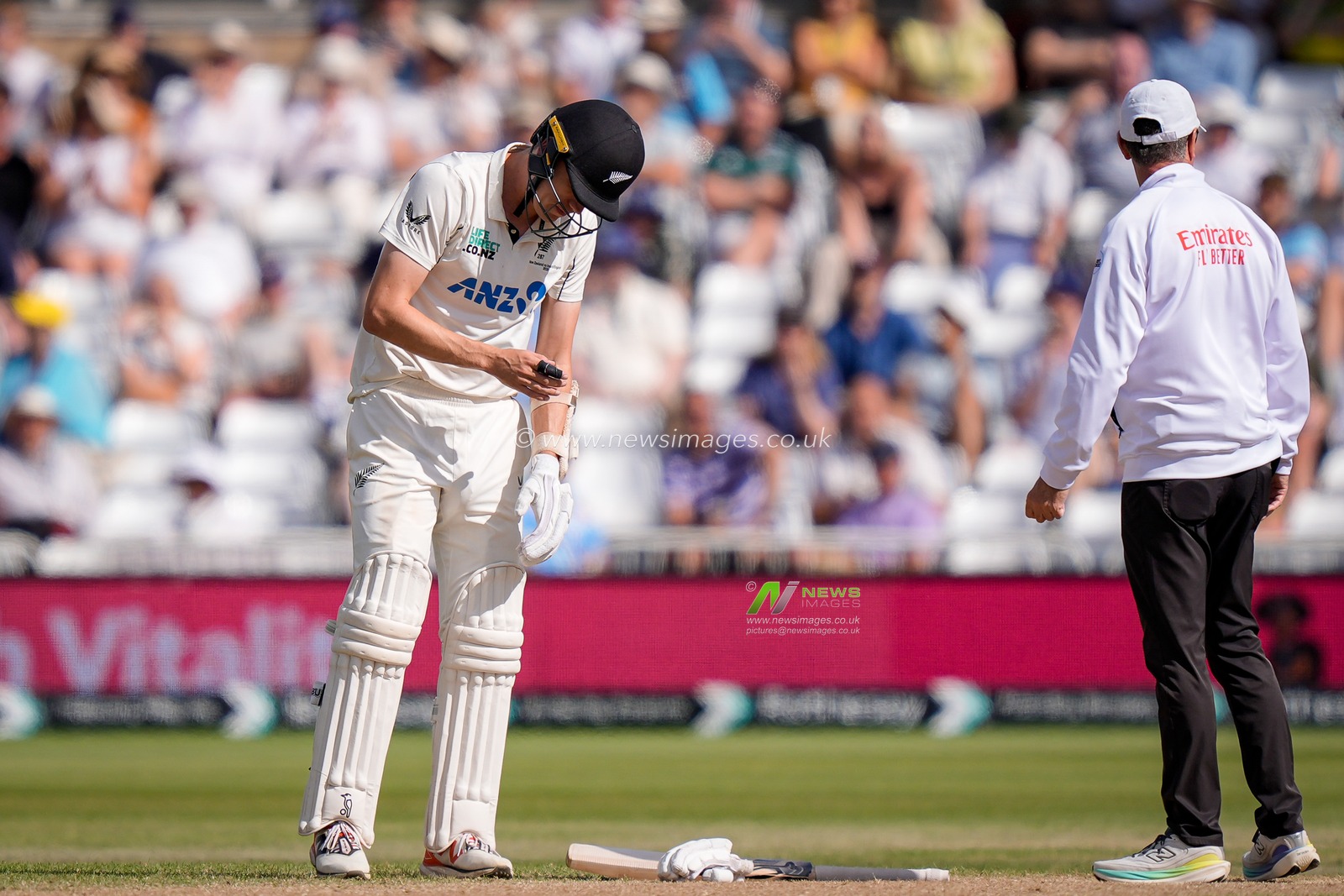 Ben Sears of New Zealand in pain after being struck on an already injured finger during the 3rd Rothesay Test Match Day 4 match England vs New Zealand at Trent Bridge, Nottingham, United Kingdom on 28 June 2026

(Photo by Maynard Manyowa/News Images)