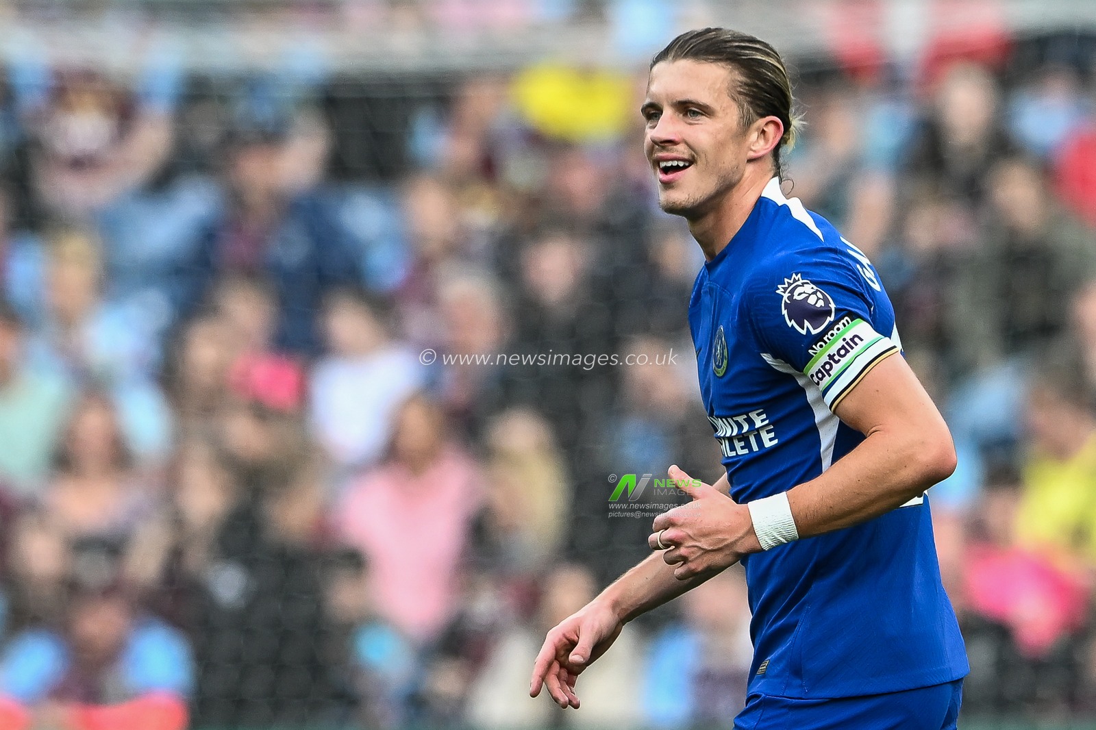 Conor Gallagher #23 of Chelsea during the Premier League match Burnley vs Chelsea at Turf Moor, Burnley, United Kingdom, 7th October 2023

(Photo by Craig Thomas/News Images)