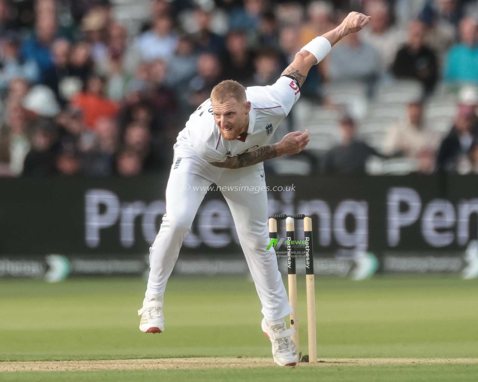 England captain Ben Stokes delivers the ball during the 1st Rothesay Test Match Day 1 England vs New Zealand at Lords, London, United Kingdom on 04 June 2026

(Photo by Mark Cosgrove/News Images)